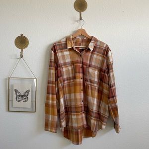 Universal Thread Plaid Flannel Button-up Shirt - size XL